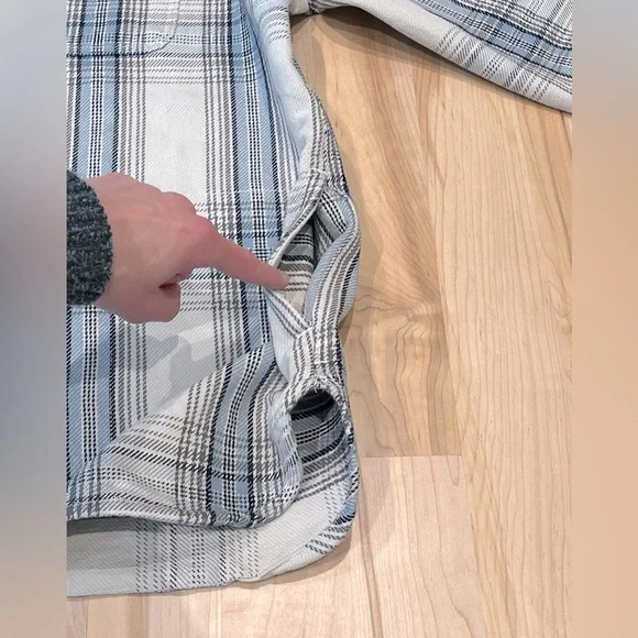 Carhartt Women’s Loose Fit Twill Long Sleeve Shirt Jacket - Blue / Gray, Size L - Picture 6 of 15